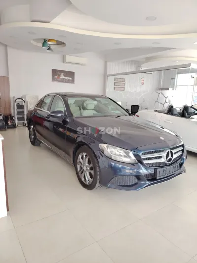 Mercedes C 200