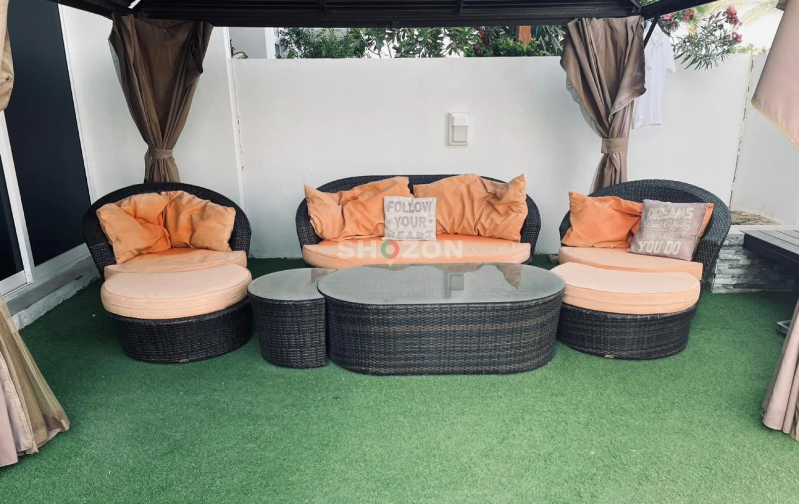 garden furniture 
