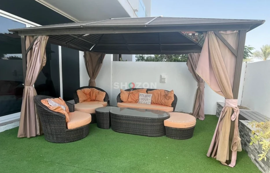 garden furniture 