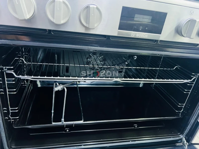 Bosch brand latest model new condition cooker szie 90/60cm 