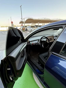 urgent need sale 2022 Tesla 3,perfect like new  USA Spec  With Supercharger Support,