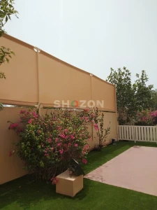 Wall fence/Privacy fence