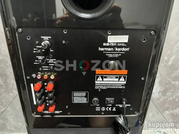 High-Quality Ice Maker – Perfect for Parties!