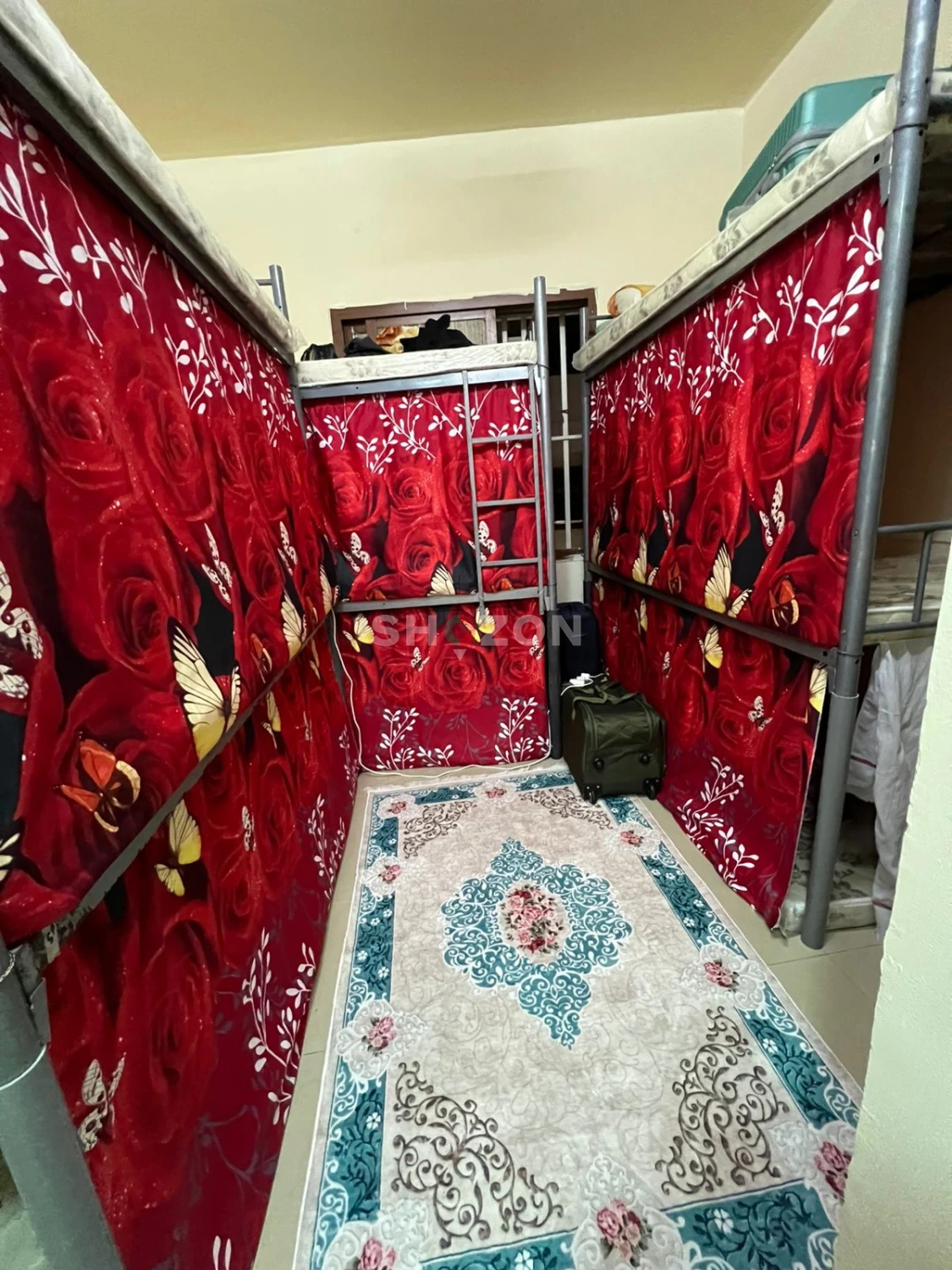 Bed space available for monthly 