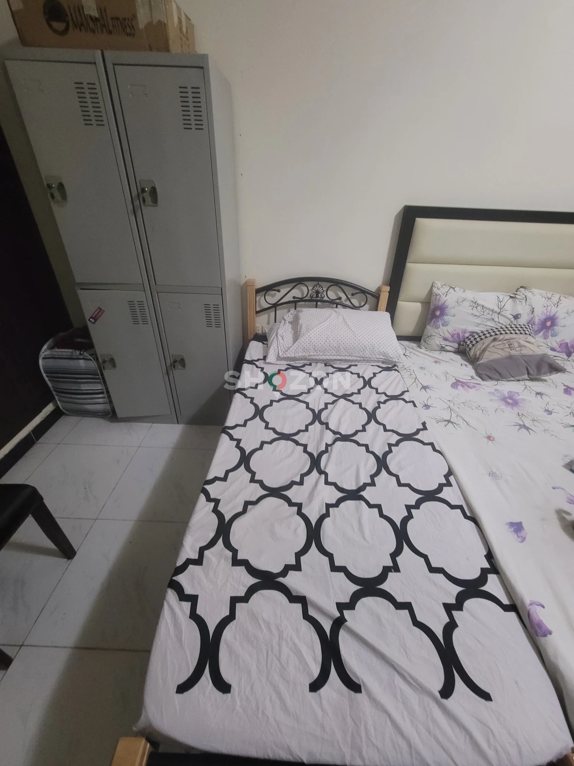 Looking for Female Room mates 2 girls