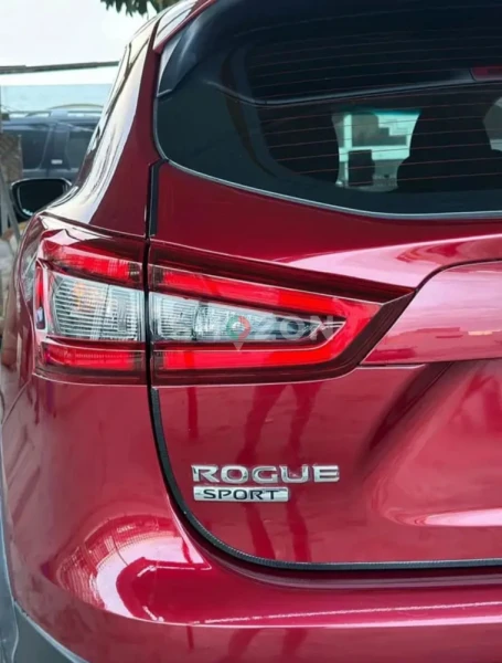 Nissan Rogue 