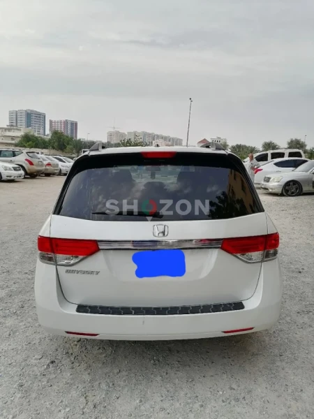 urgent car for sale! family owned honda odyssey EX-L 2016