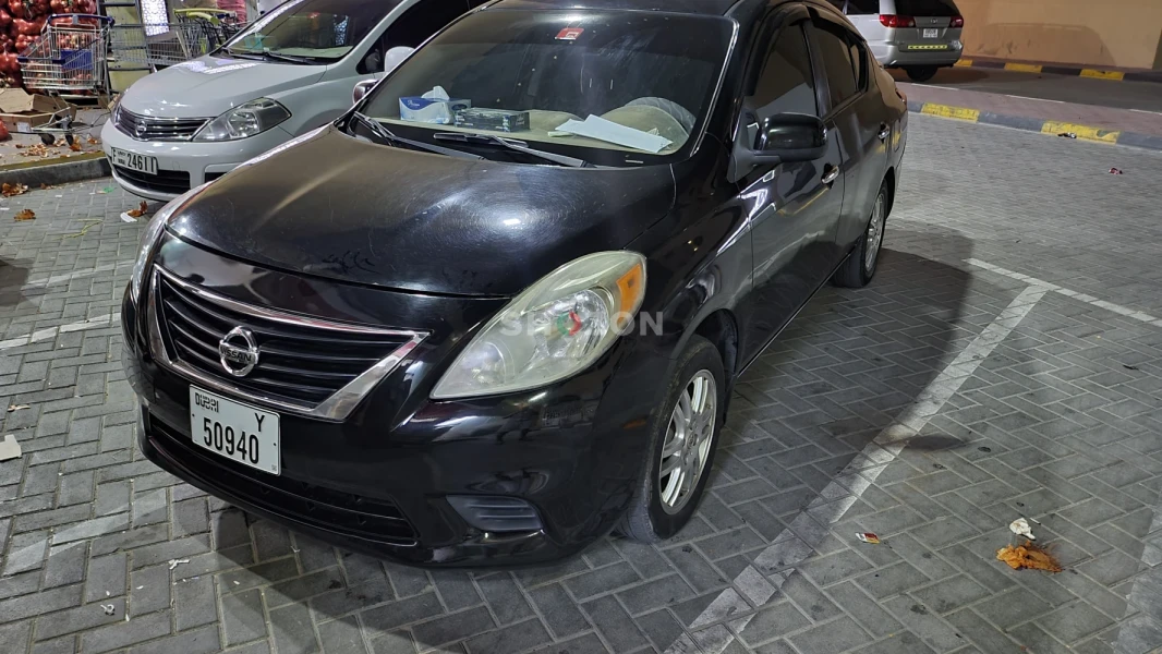 Nissan versa 