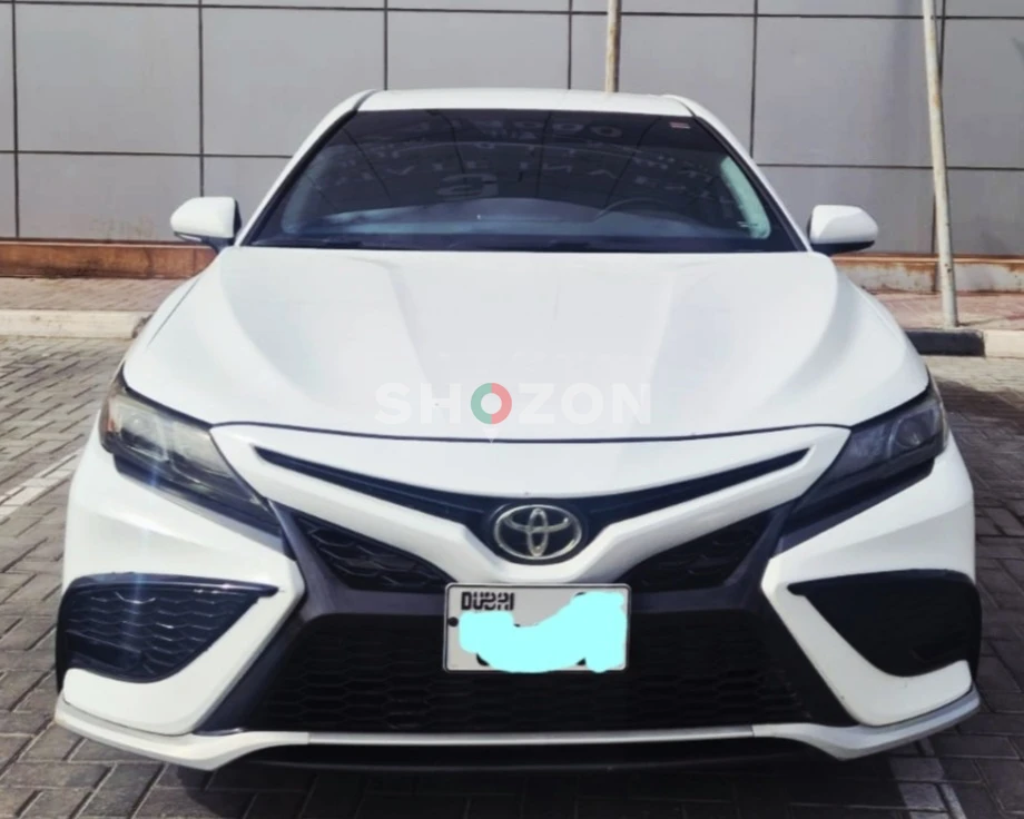 Elegant White Toyota Camry for Sale