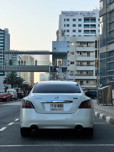 Nissan Maxima 2015 – Pearl White | Single Owner | AED 20,000