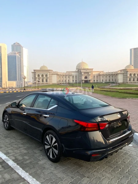 Nissan altima 2021 