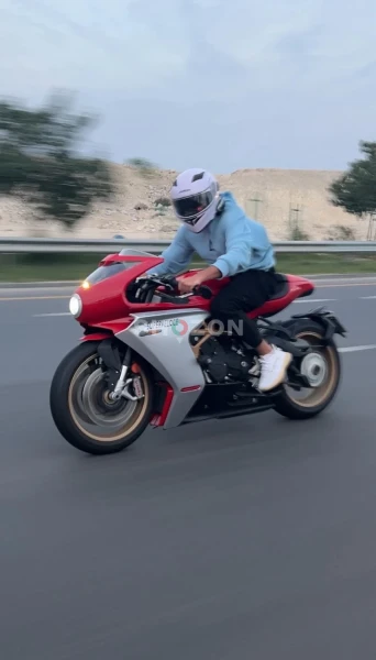 MV Agusta Superveloce 2021 