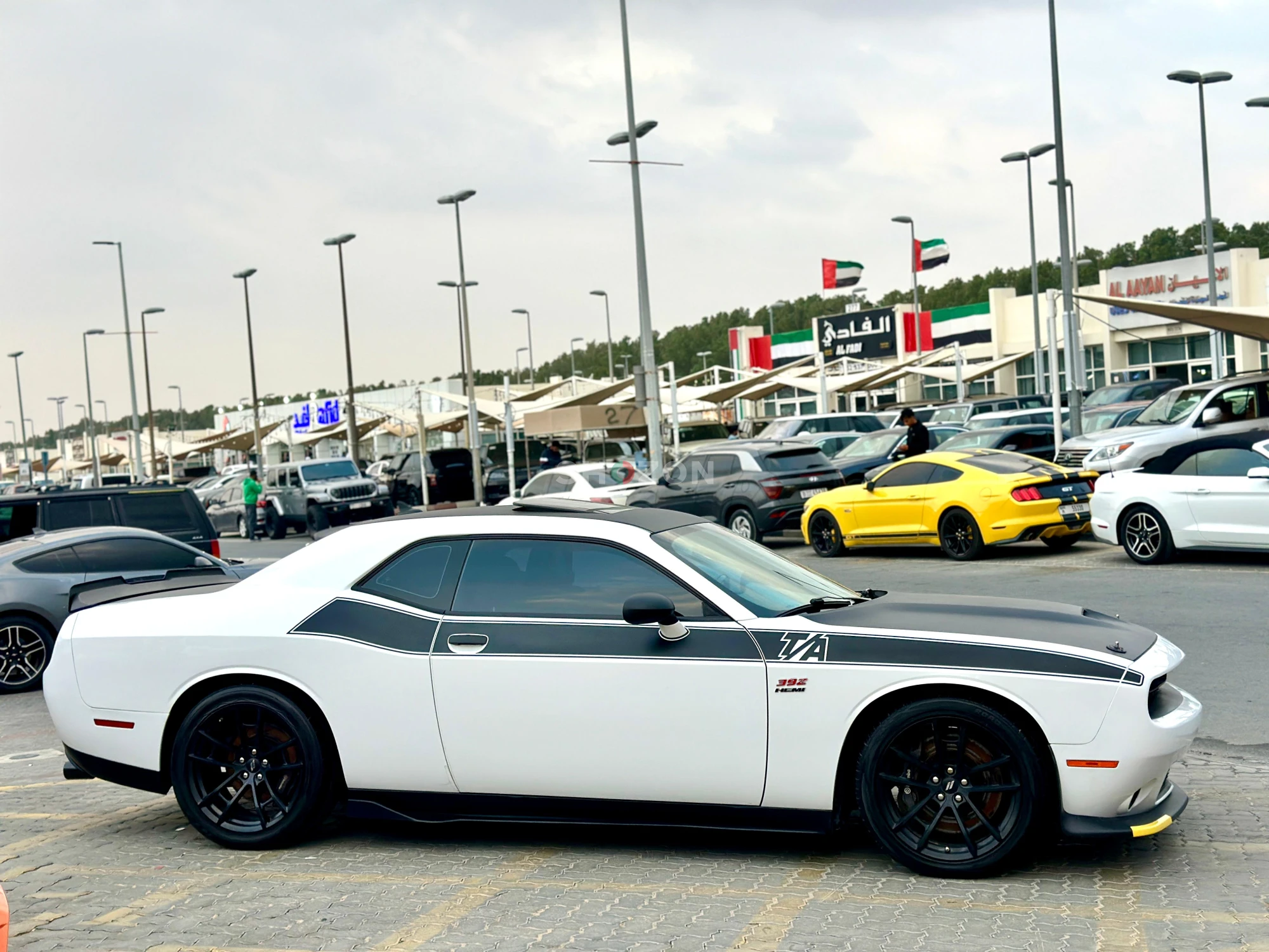 Monthly AED 1400/- | Carbon Fiber Interior | Sport Mode | Super Track Pak | Ref 72550