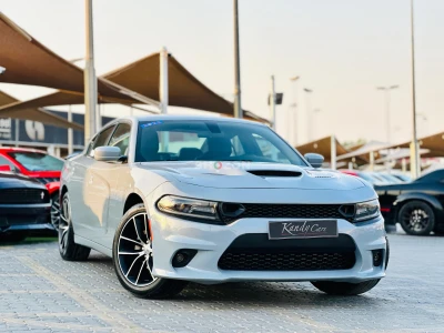 Monthly AED 880/- | Heated Wheels | Park Assist | Memory Seats | Ref 32320 