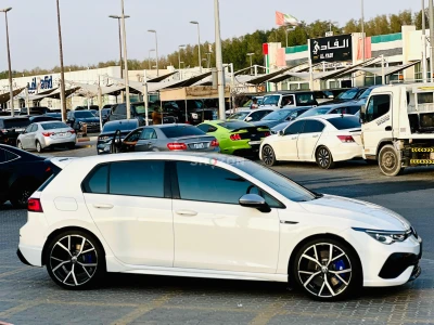 Golf R | Monthly AED 2500/- | 0% DP | Touch Screen | Heating Wheels | Digital Cluster | #73407