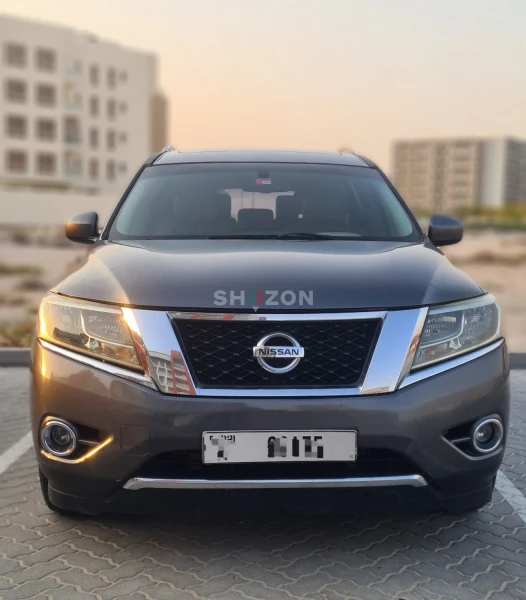 Well-Maintained Nissan Pathfinder SUV in Excellent Condition