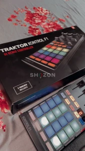Native Instruments Traktor Kontrol F1 - Professional DJ Controller