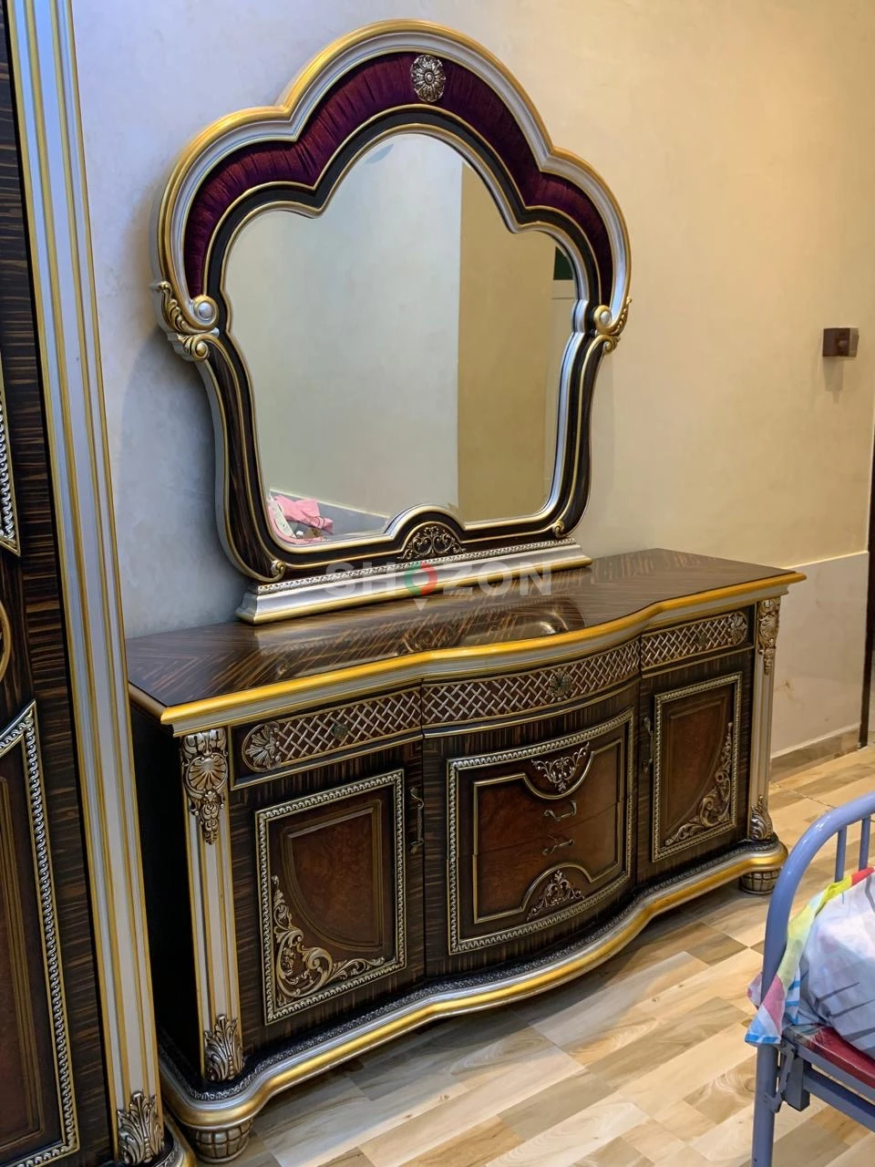 bed room غرفة نوم