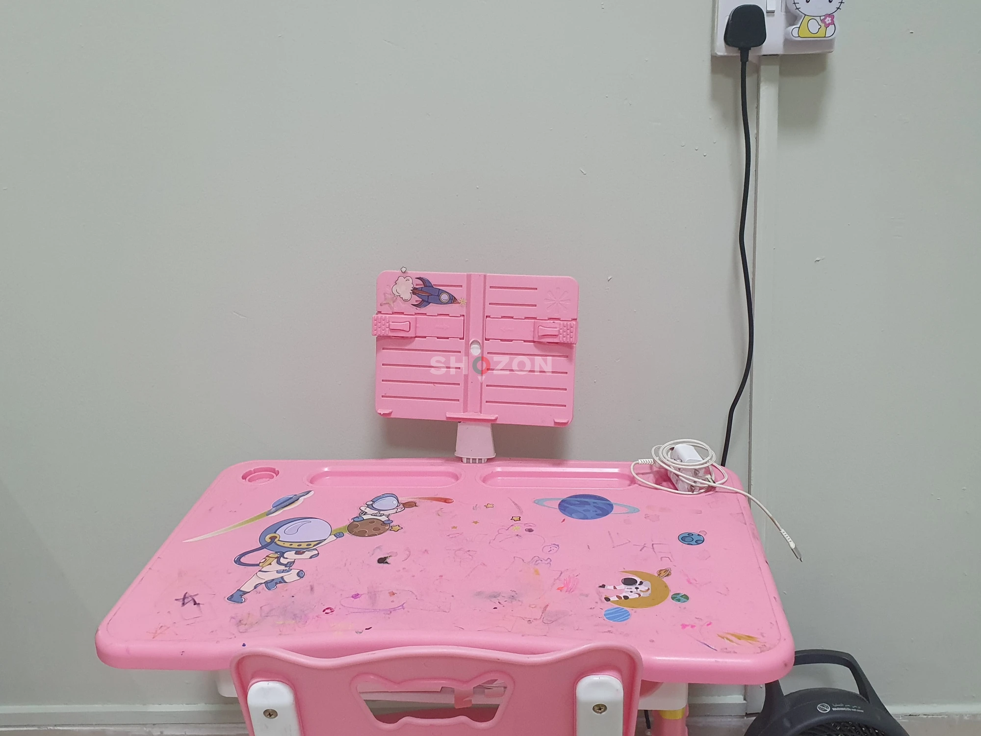 Pink study desk