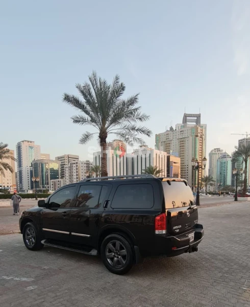 Nissan Armada 2014  Platinum 4X4