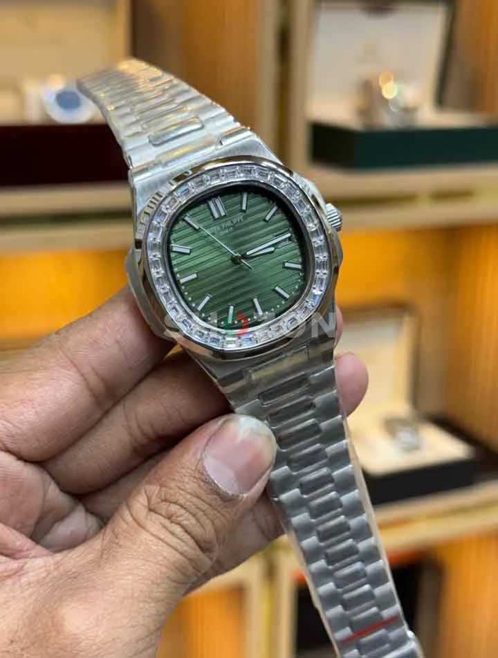 Patek Philippe Nautilus Watch With Green Dial Premium Quality watches.