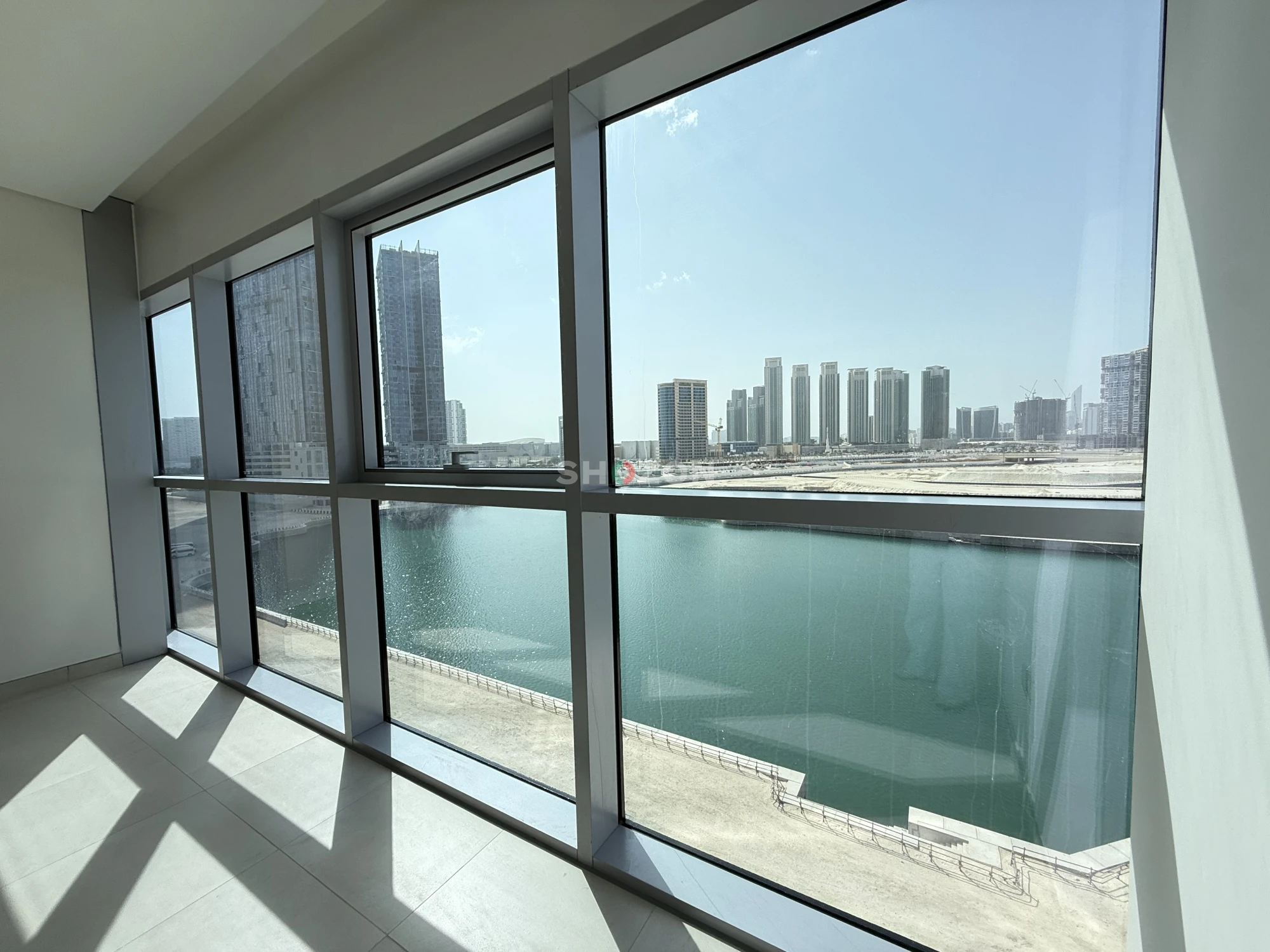 3BR for rent in radiant square reem island brand new