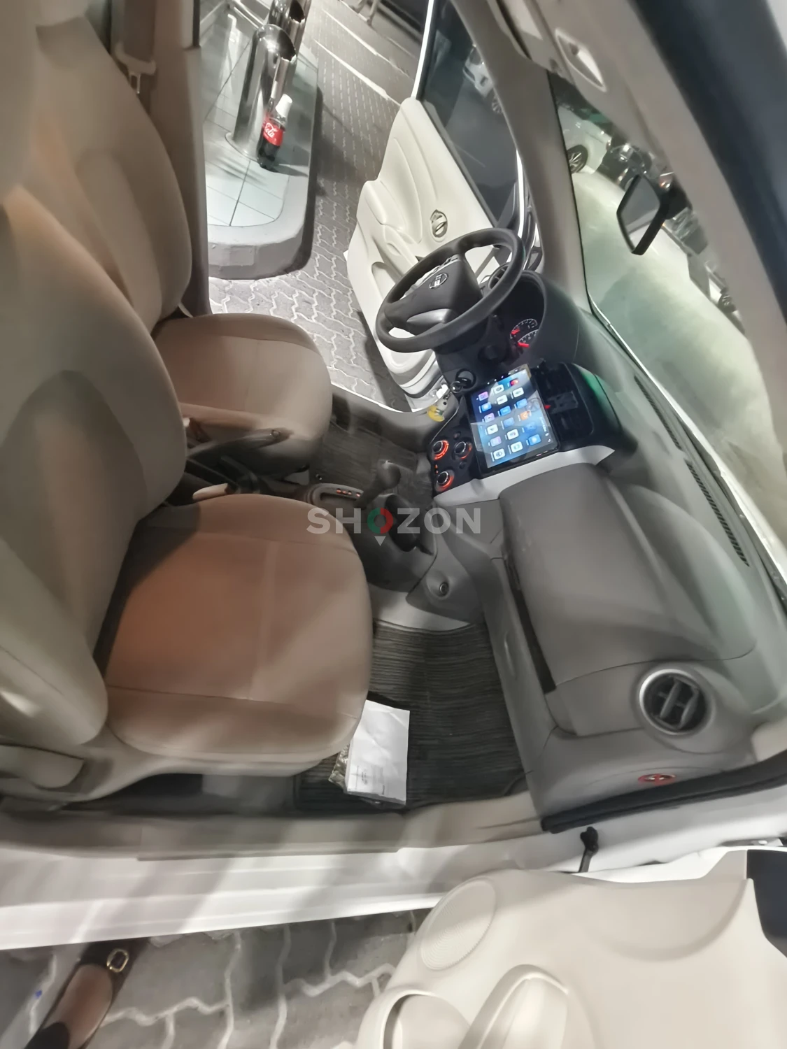 Well-maintained White Nissan Sunny for Sale