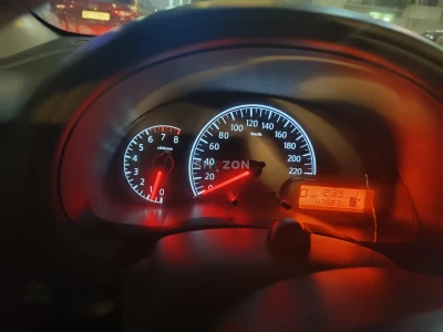 Well-maintained White Nissan Sunny for Sale