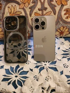 Iph 15 Pro, Titanium, 128GB with MagSafe Cover 