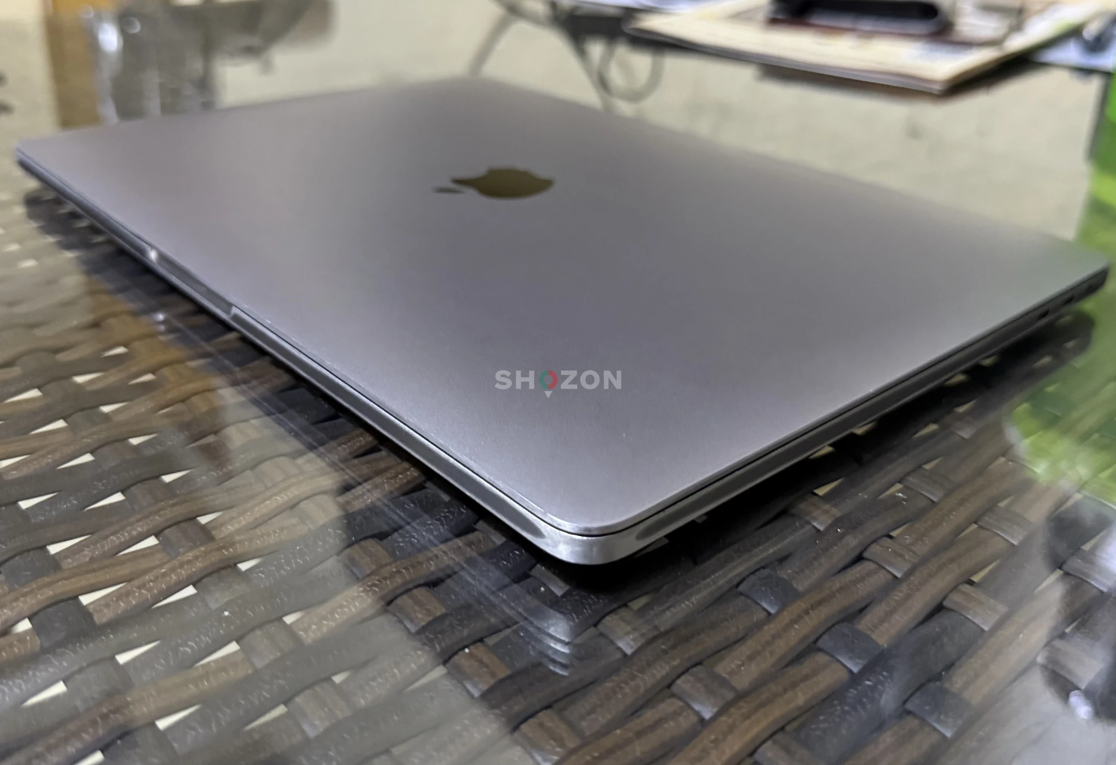 2020 macbook pro touchbar I7/16gb ram