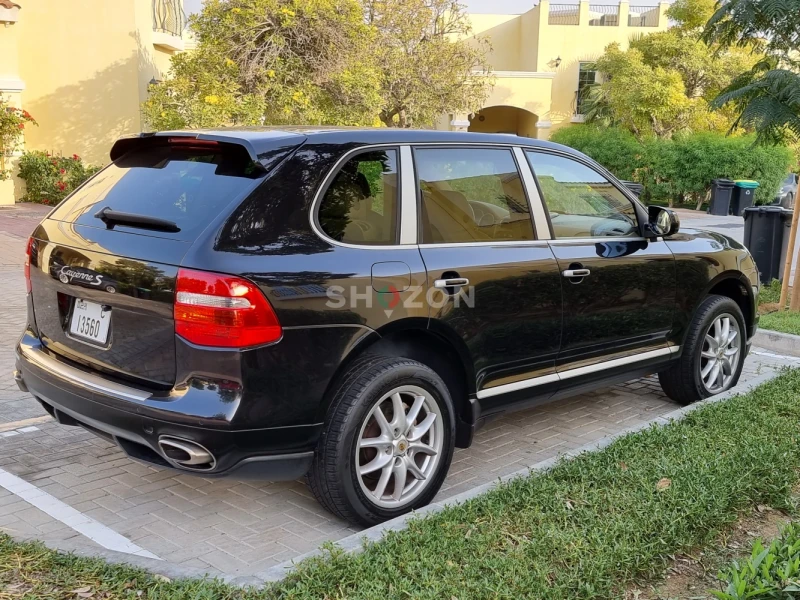 Luxury Meets Performance: 2008 Porsche 