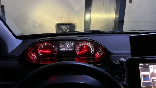 Peugeot Compact Hatchback in Excellent Condition