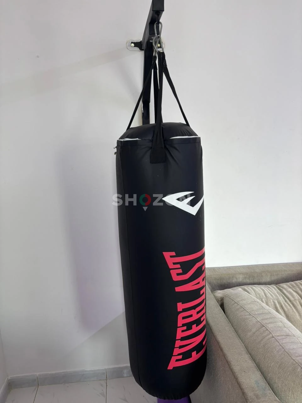 Unused Everlast Heavy Punching Bag
