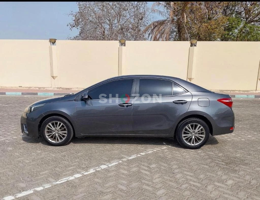  Toyota Corolla SE+ 2.0L –GCC Specification