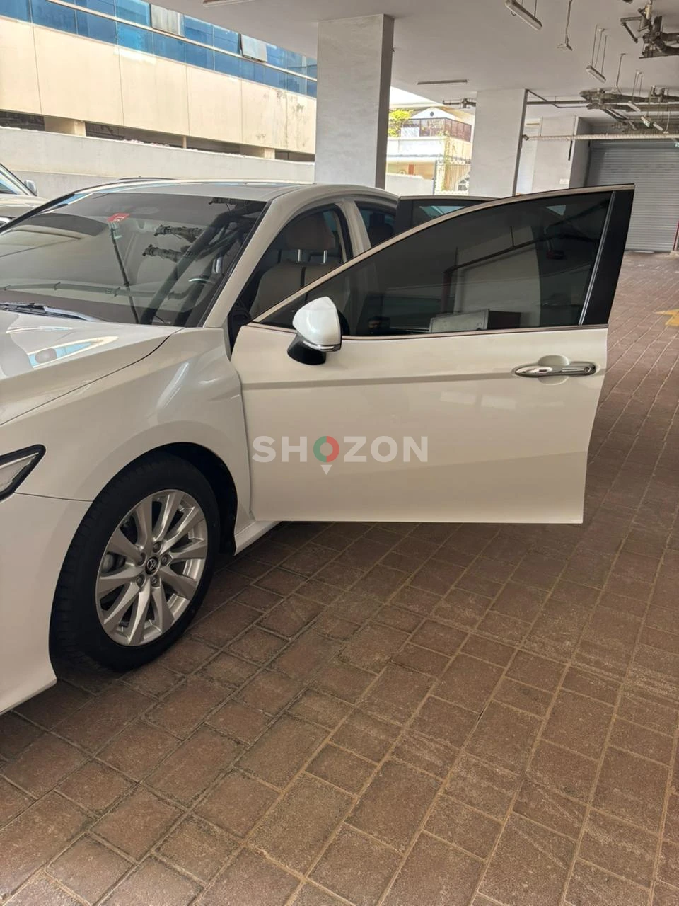 Camry 2019 (SE) - Asking Price 45,000