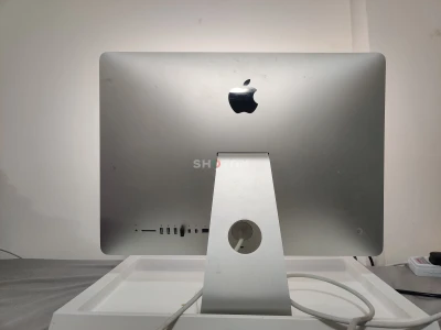 Apple iMac 27” 5K Retina (2015) | Intel i5 | 1TB | Excellent Condition