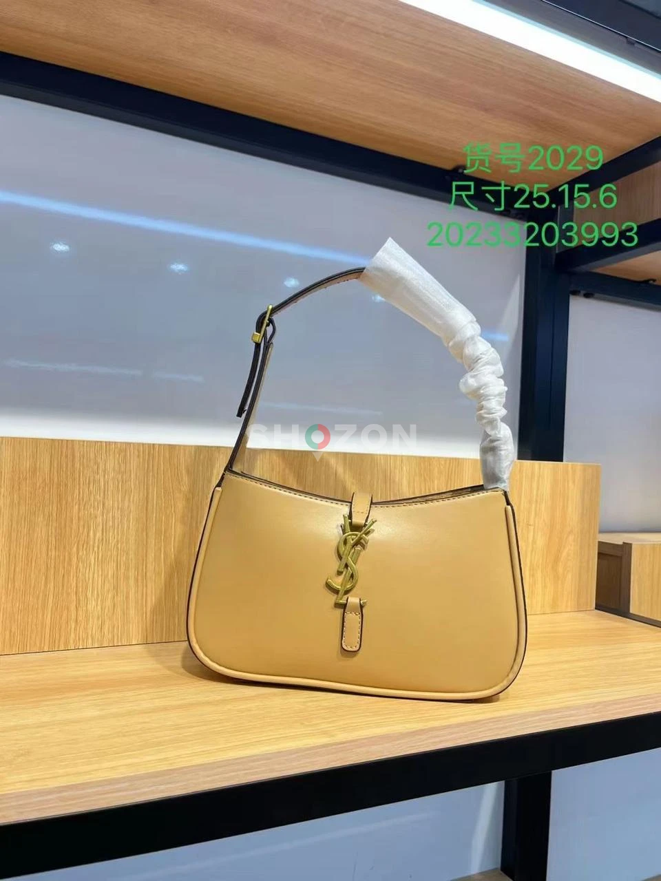 Follow the Women Bags channel on WhatsApp: https://whatsapp.com/channel/0029VbBpScC0G0XYmDLm6Q2p
