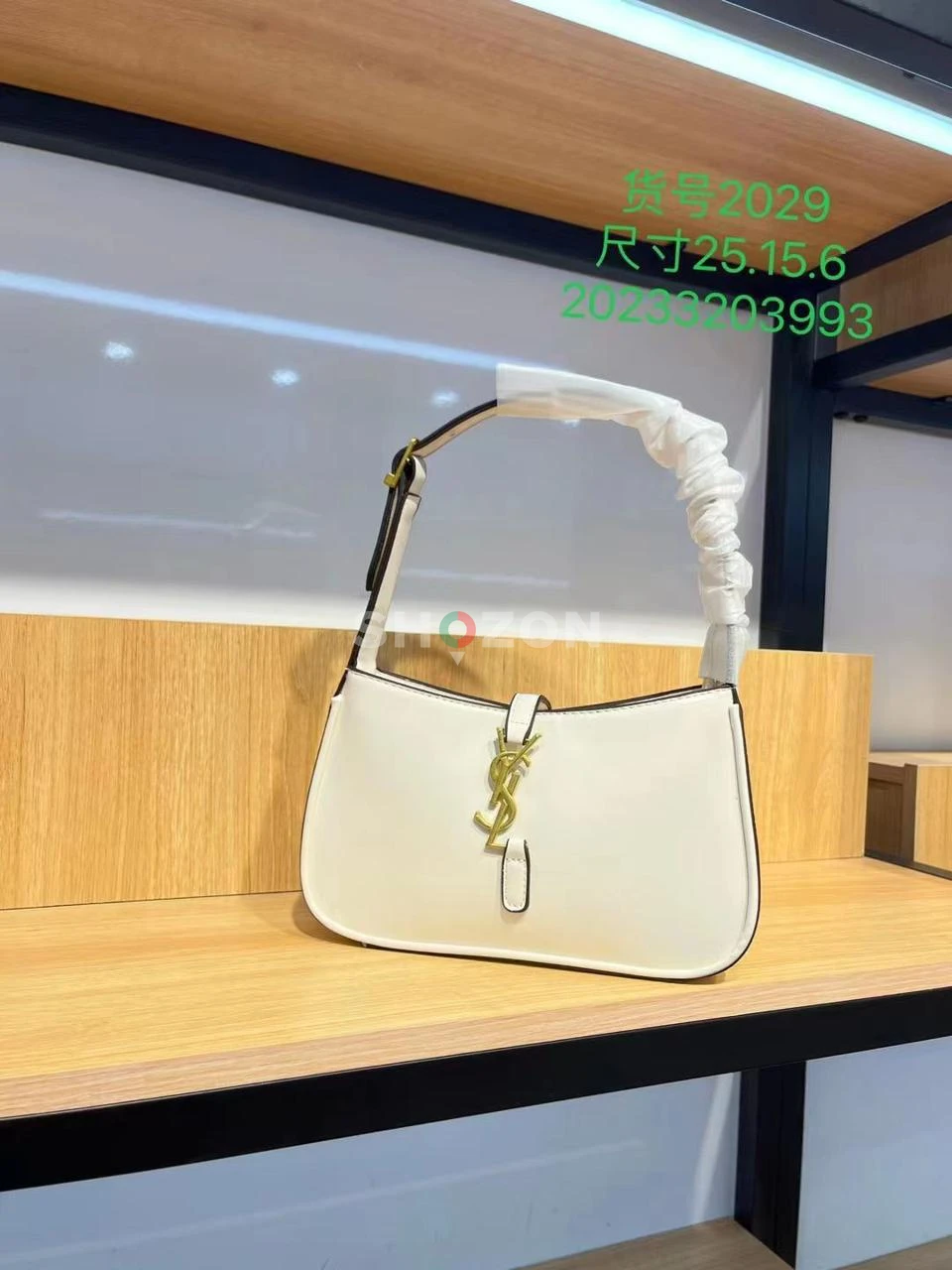 Follow the Women Bags channel on WhatsApp: https://whatsapp.com/channel/0029VbBpScC0G0XYmDLm6Q2p