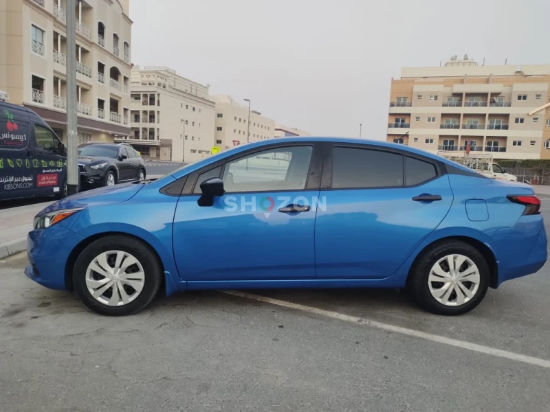 Nissan versa 2020