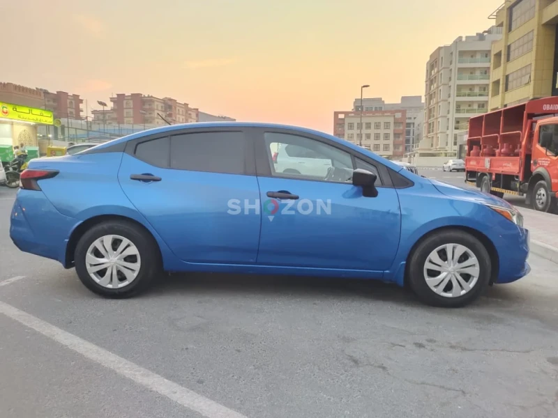 Nissan versa 2020
