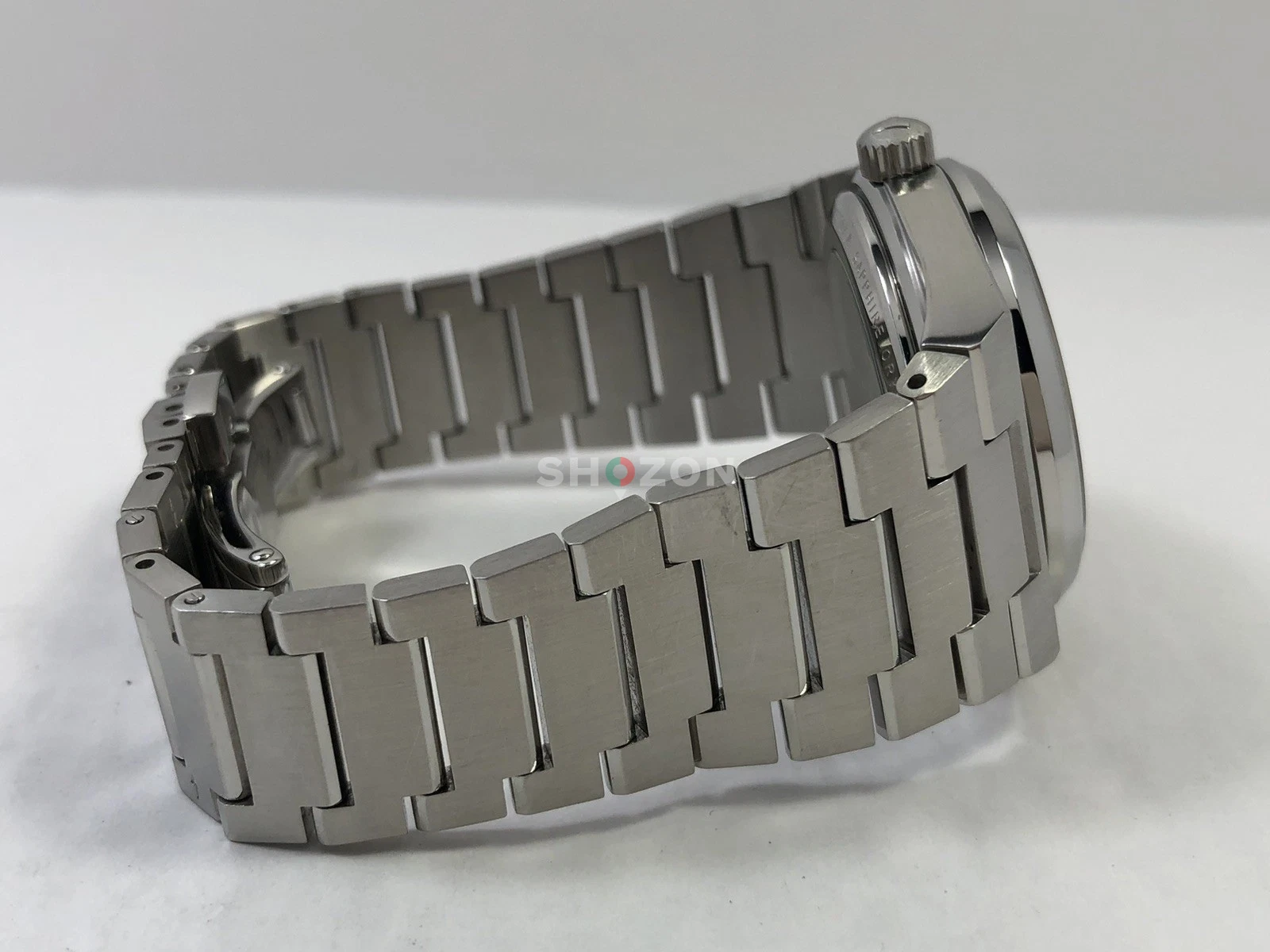 Tissot Men's Watch – Stylish and Durable!