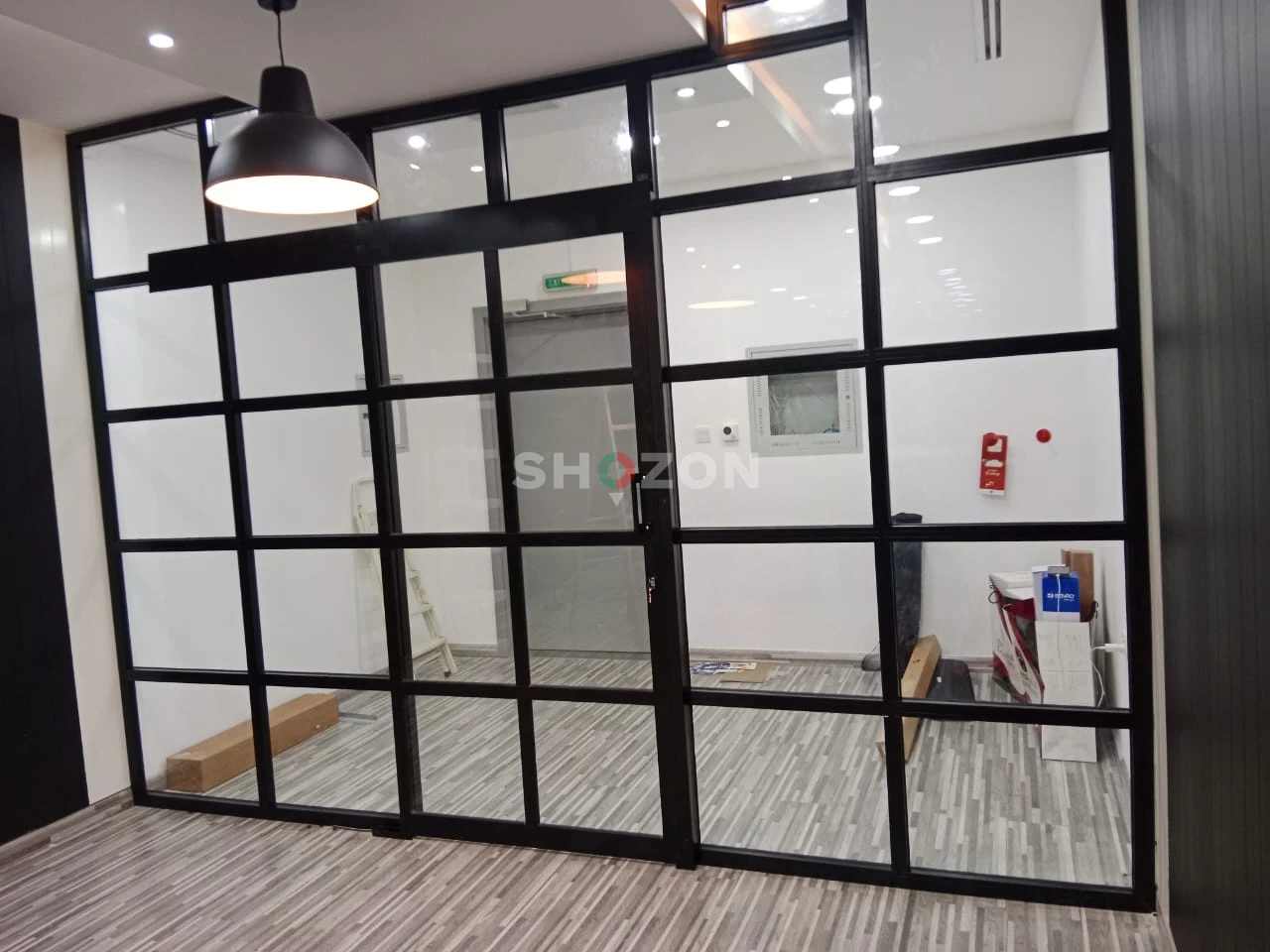 Stylish Office Partition – Modern Design!