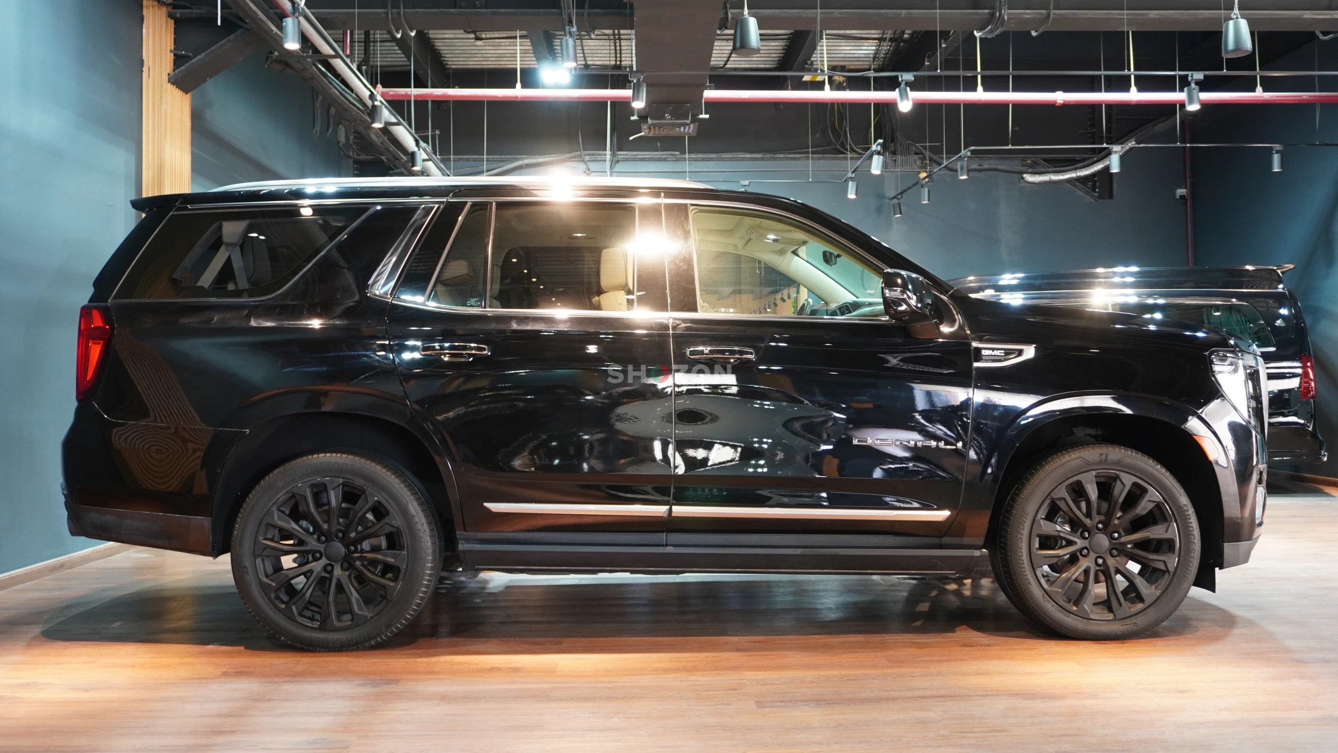 2021 GMC Yukon Denali 6.2 4WD | GCC Specs | 7-seater