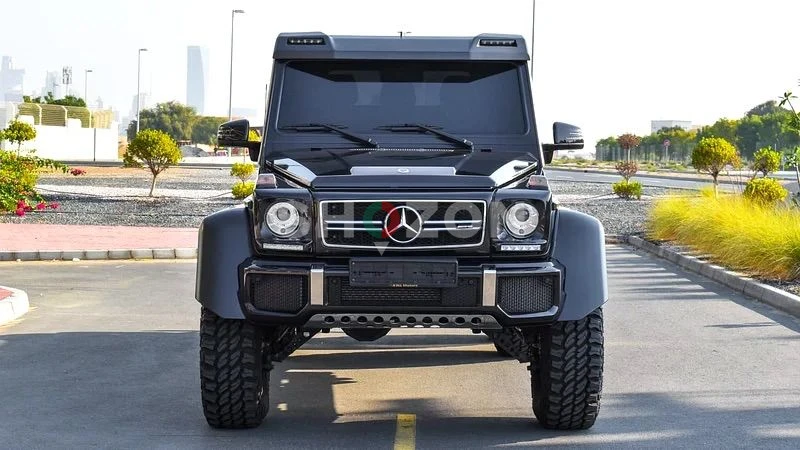 Mercedes-Benz G63 6X6 GCC Spec 2018 - One of two certificated Mercedes Benz.