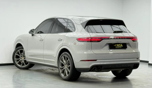 2023 Porsche Cayenne Platinum Edition, One Year Unlimited KM Warranty, Agency FSH, GCC