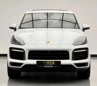 2022 Porsche Cayenne Platinum Edition, One Year Warranty Unlimited, Porsche Full Service History, Excellent Condition, GCC