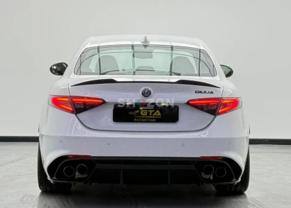2020 Alfa Romeo Giulia ,Gargash Warranty+Service Contract+Full Service History ,GCC
