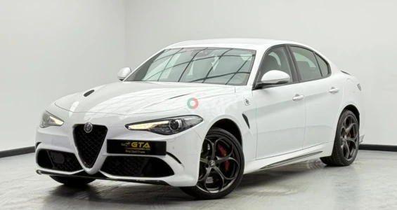 2020 Alfa Romeo Giulia ,Gargash Warranty+Service Contract+Full Service History ,GCC