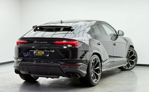 2024 Lamborghini Urus Performante,One Year Unlimited KM Warranty,Full Service History,Excelle