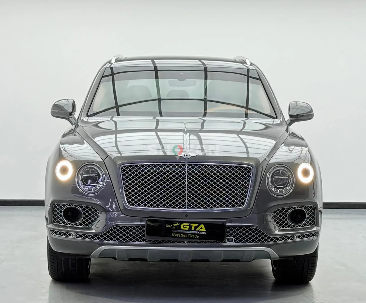 2019 Bentley Bentayga V8 , Warranty ,Service history ,Excellent Condition ,GCC